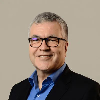 Tayfun Öneş